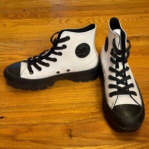 Kenzie's Converse Chuck Taylor All Surface Fusion Lugged Boots Size 6/ 572570C